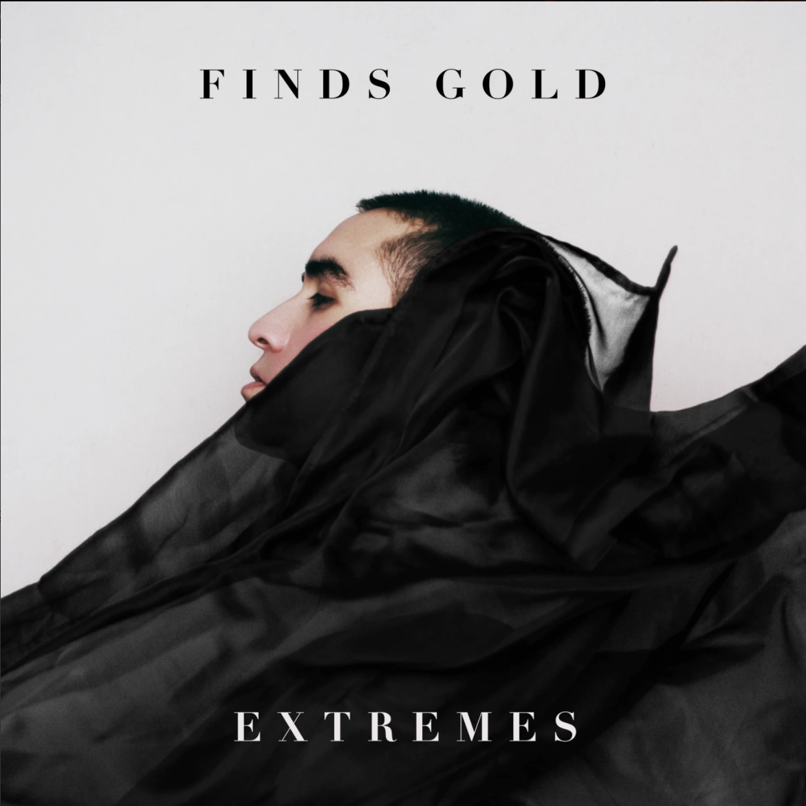“Extremes” EP: Finds Gold’s Journey Through Bipolar Disorder